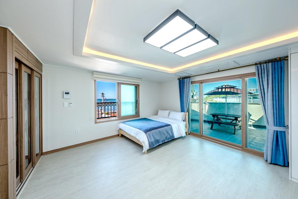 מלון ג'גו Holcae House מראה חיצוני תמונה